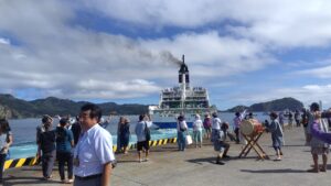 おがさわら丸出港